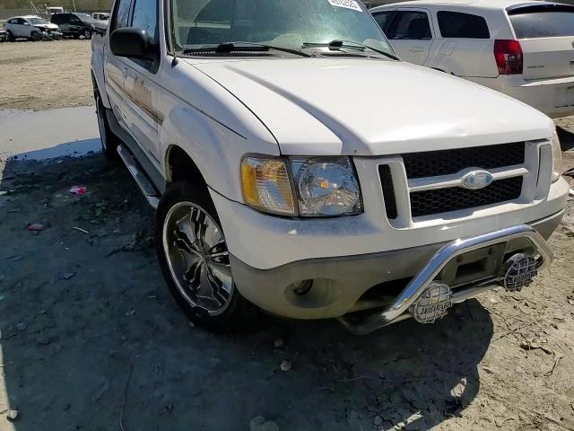 2001 Ford Explorer - Image 10