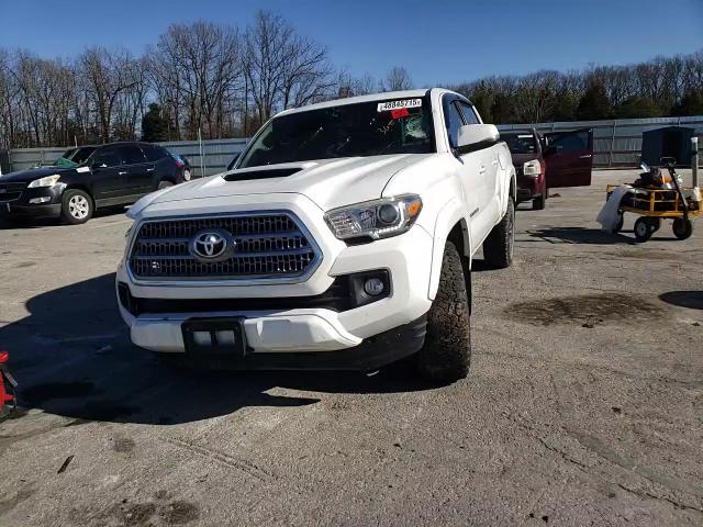 2016 Toyota Tacoma - Image 10