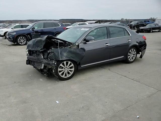 2012 Toyota Avalon - Image 14