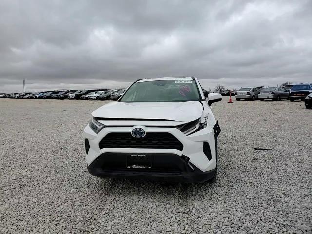 2022 Toyota RAV 4 - Image 10