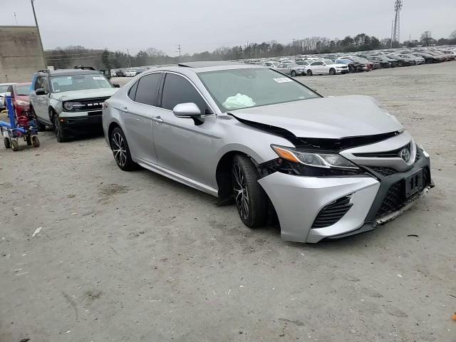 2019 Toyota Camry - Image 11