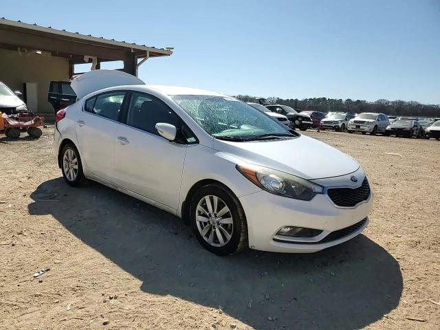 2015 Kia Forte - Image 13