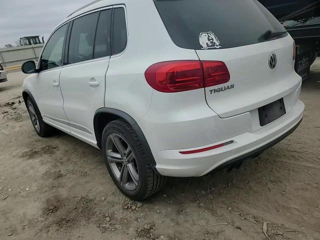2017 Volkswagen Tiguan - Image 12