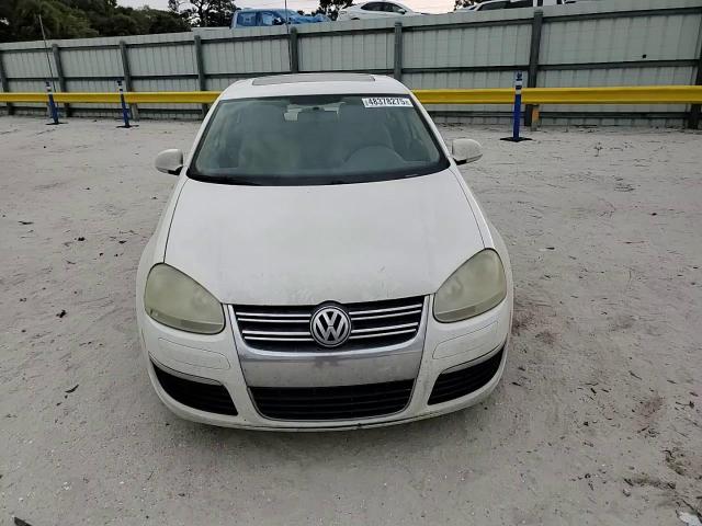 2006 Volkswagen Jetta - Image 10