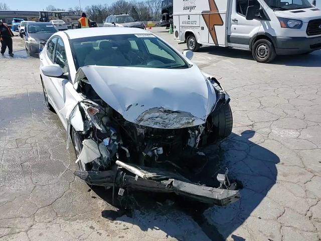 2014 Hyundai Elantra - Image 13