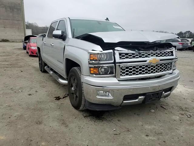2015 Chevrolet Silverado - Image 11