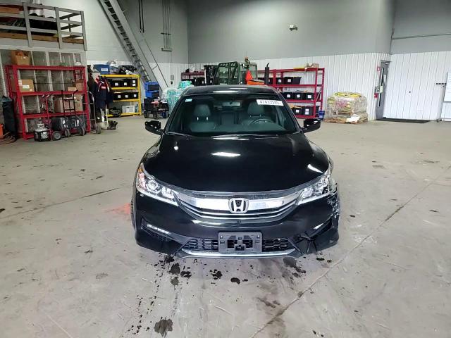 2017 Honda Accord - Image 11