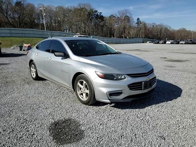 2018 Chevrolet Malibu - Image 11