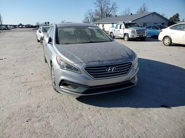 2015 Hyundai Sonata - Image 10