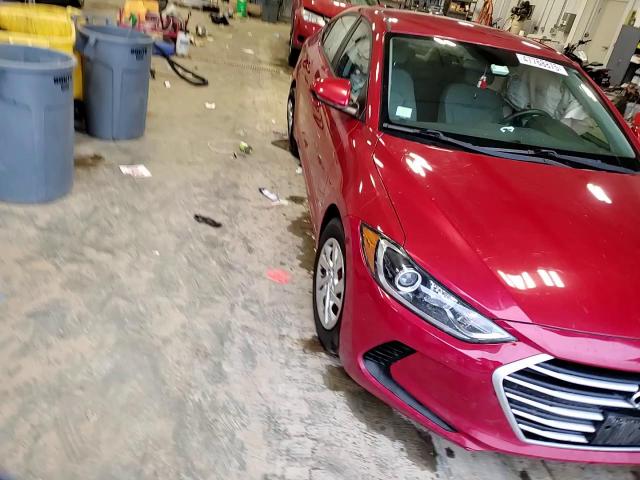 2017 Hyundai Elantra - Image 10