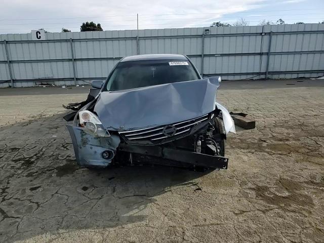 2011 Nissan Altima - Image 10
