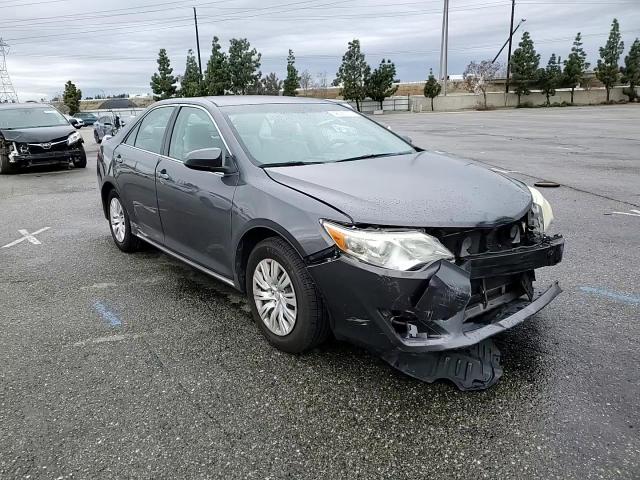 2014 Toyota Camry - Image 11