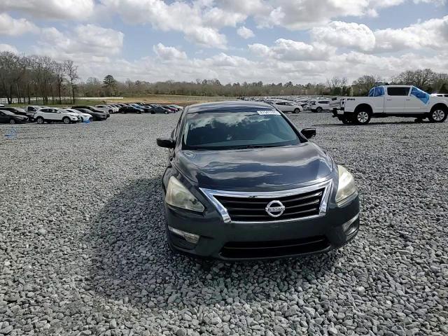 2015 Nissan Altima - Image 13