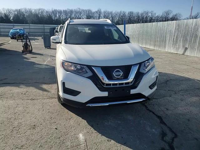 2017 Nissan Rogue - Image 11