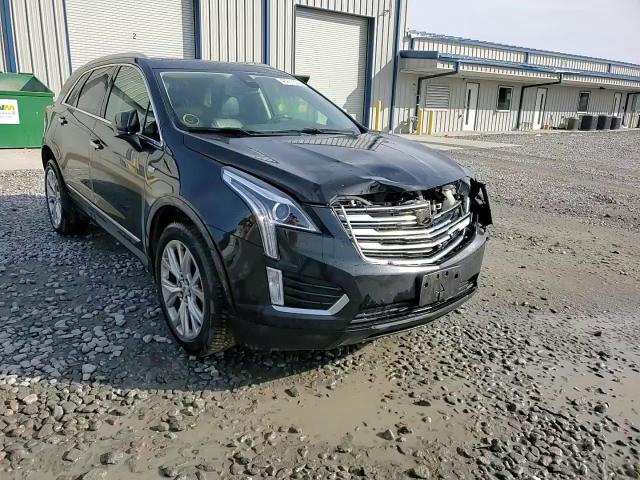 2017 Cadillac XT5 - Image 12