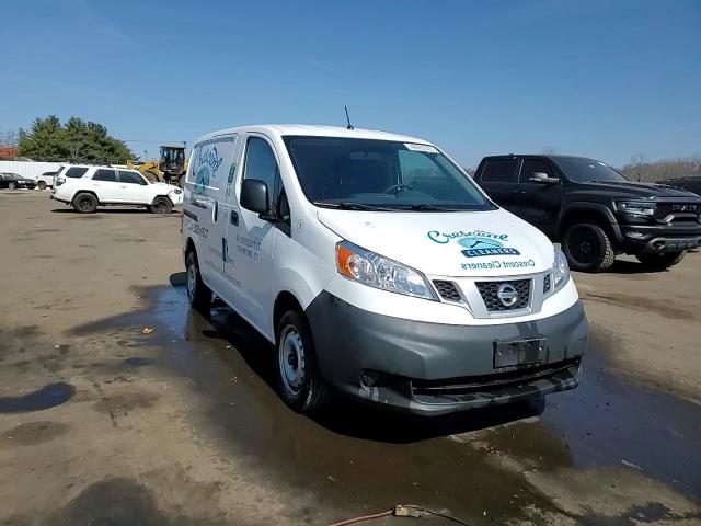 2018 Nissan NV - Image 14