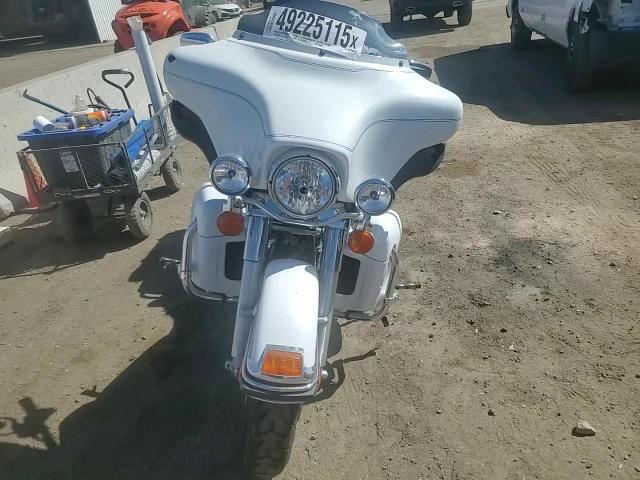 2013 Harley-Davidson Flhtcu Ultra Classic Electra Glide VIN: 1HD1FCM1XDB692610 Lot: 49225115