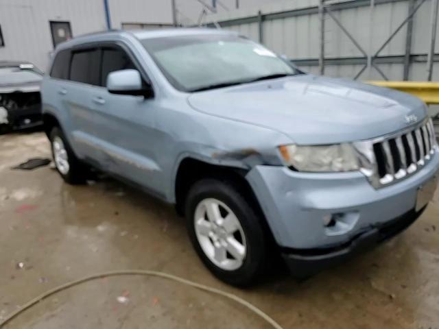 2012 Jeep Grand Cherokee - Image 13