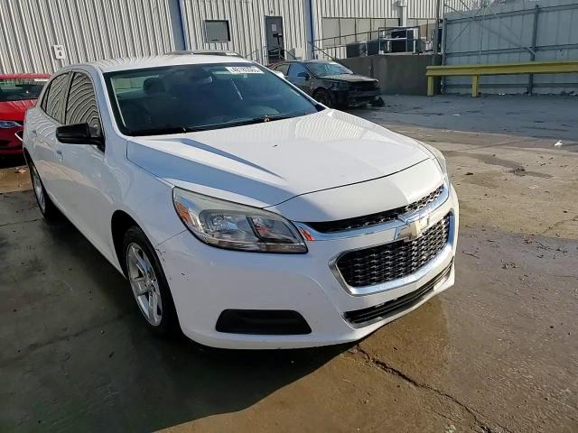 2016 Chevrolet Malibu - Image 13