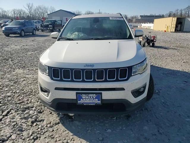 2018 Jeep Compass - Image 12