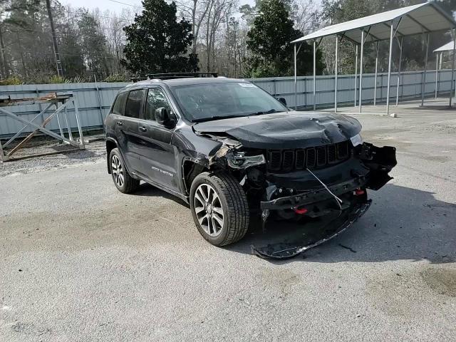 2017 Jeep Grand Cherokee - Image 12