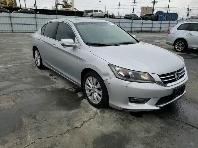 2013 Honda Accord - Image 11