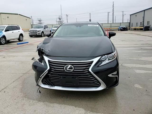 2016 Lexus ES - Image 14