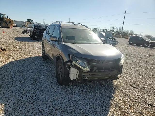 2016 Nissan Rogue - Image 12