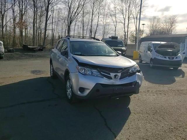 2015 Toyota RAV 4 - Image 12