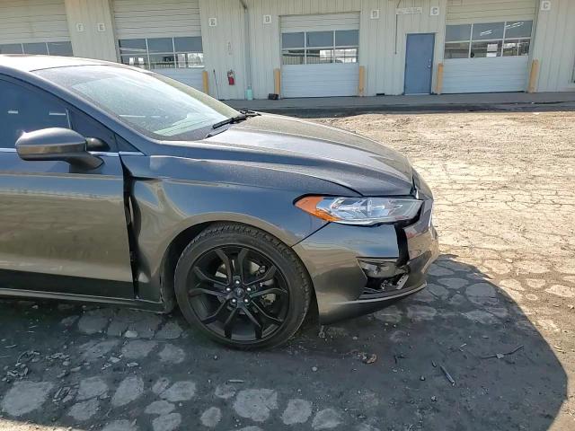2020 Ford Fusion - Image 11
