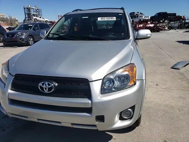 2011 Toyota RAV 4 - Image 12