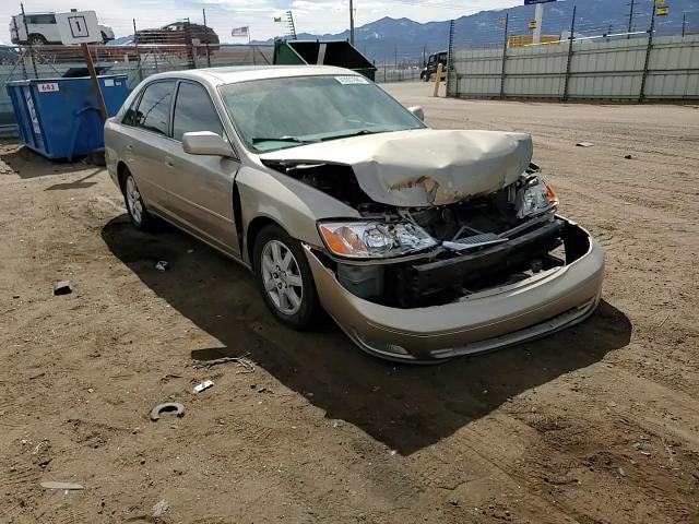 2000 Toyota Avalon - Image 11