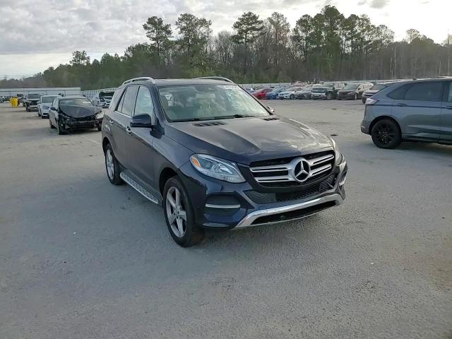 2016 Mercedes-Benz GLE - Image 11