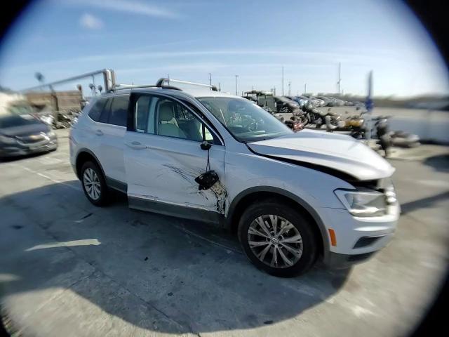 2018 Volkswagen Tiguan - Image 12