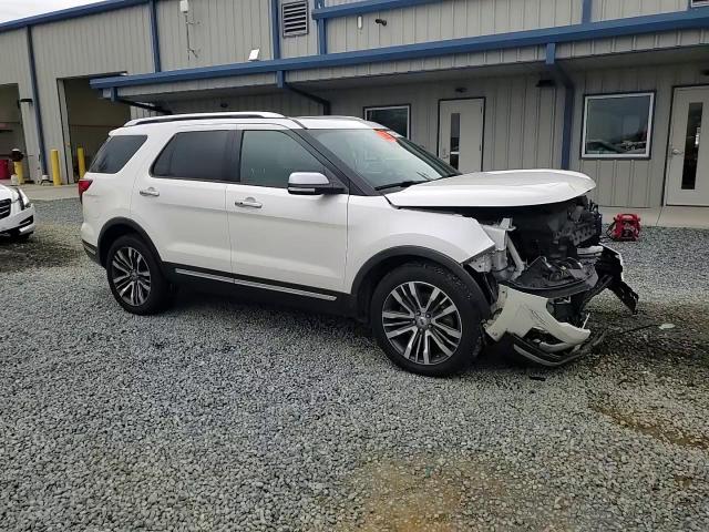 2019 Ford Explorer - Image 12