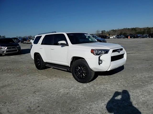 2018 Toyota 4Runner - Image 11
