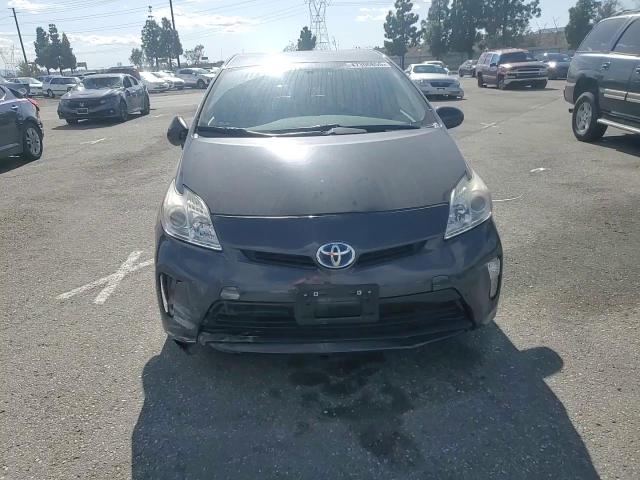 2014 Toyota Prius - Image 11