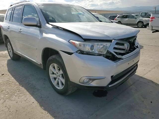 2012 Toyota Highlander - Image 12