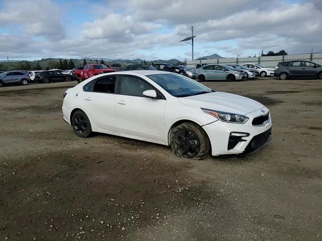 2019 Kia Forte - Image 11