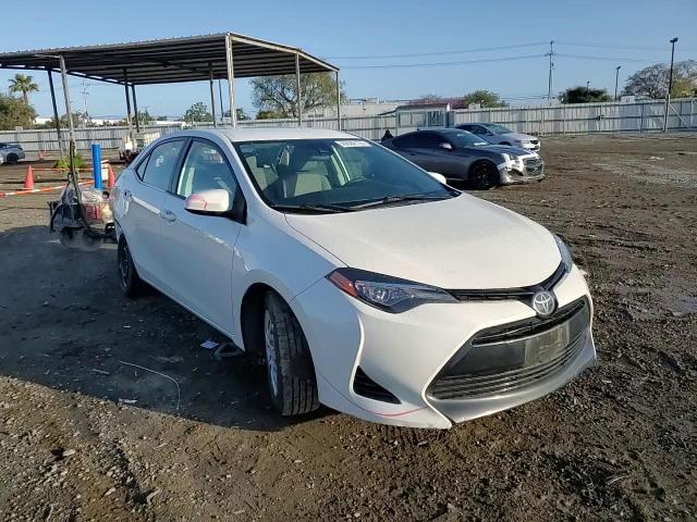 2017 Toyota Corolla L VIN: 5YFBURHEXHP688804 Lot: 49586135