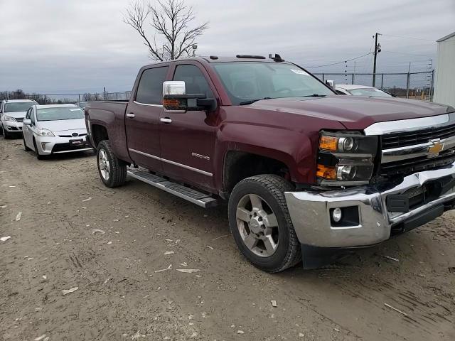 2016 Chevrolet Silverado - Image 11