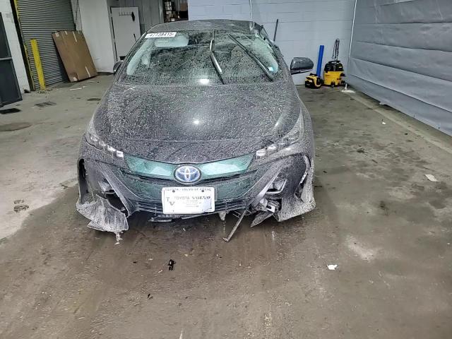 2017 Toyota Prius - Image 10