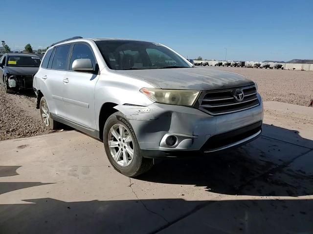 2012 Toyota Highlander - Image 11
