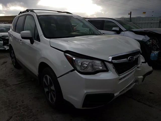 2017 Subaru Forester - Image 12