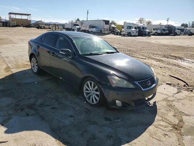 2010 Lexus IS - Image 11