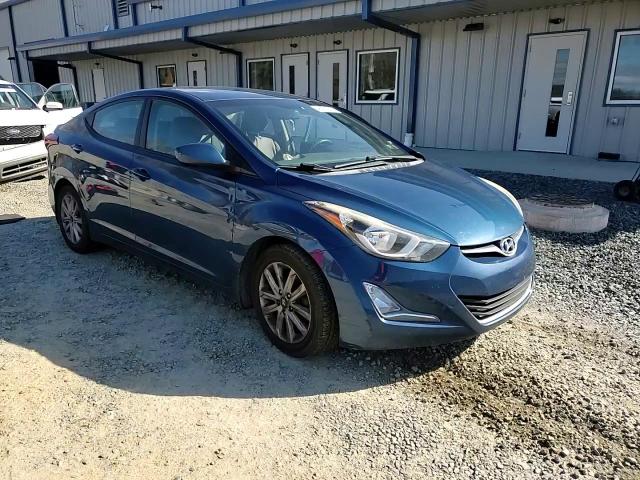 2015 Hyundai Elantra - Image 11