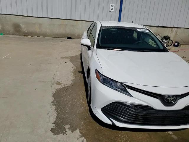 2018 Toyota Camry - Image 13