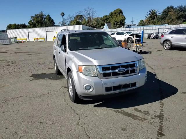 2009 Ford Escape - Image 11