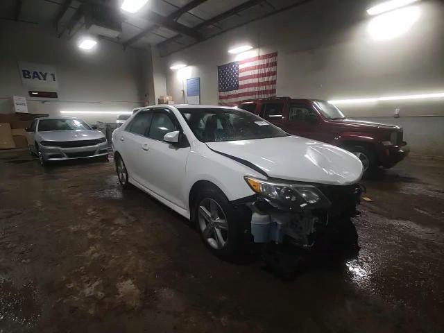 2012 Toyota Camry - Image 14