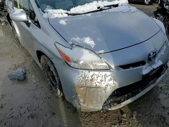 2013 Toyota Prius - Image 11